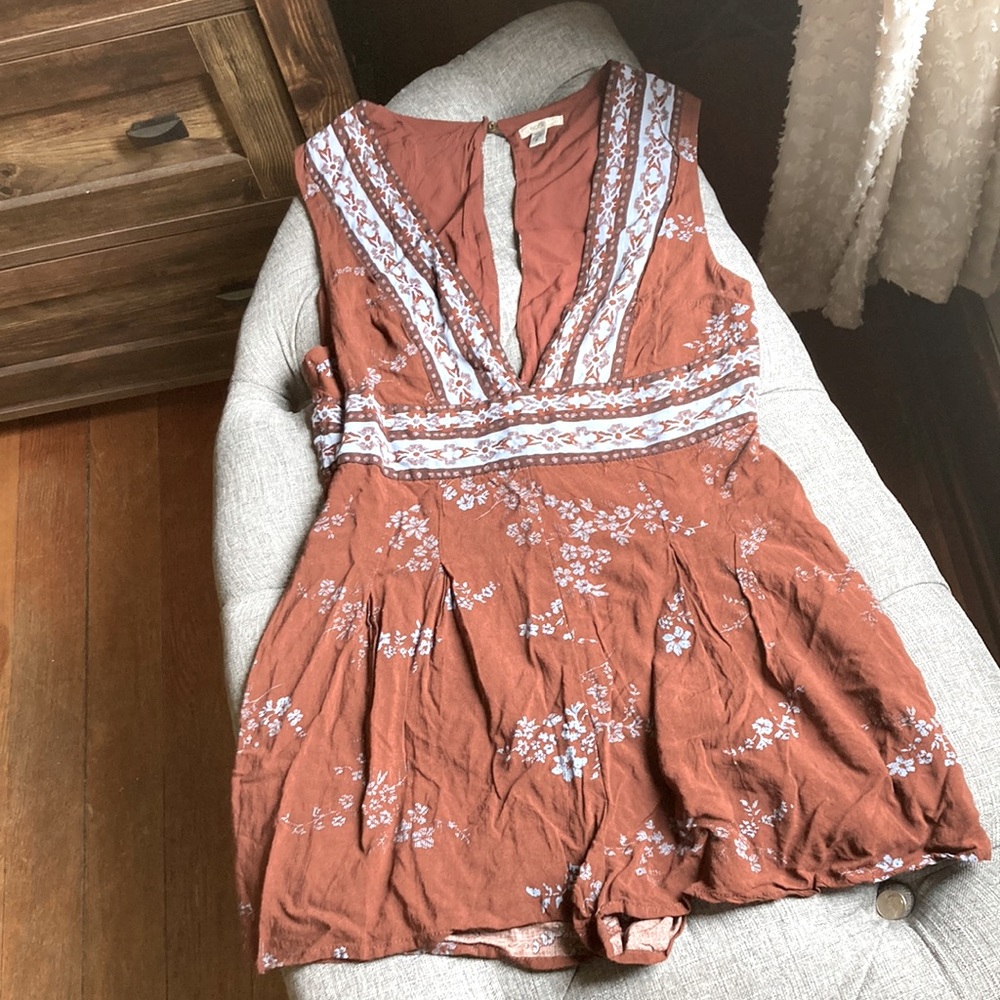 Super cute deep v neck romper